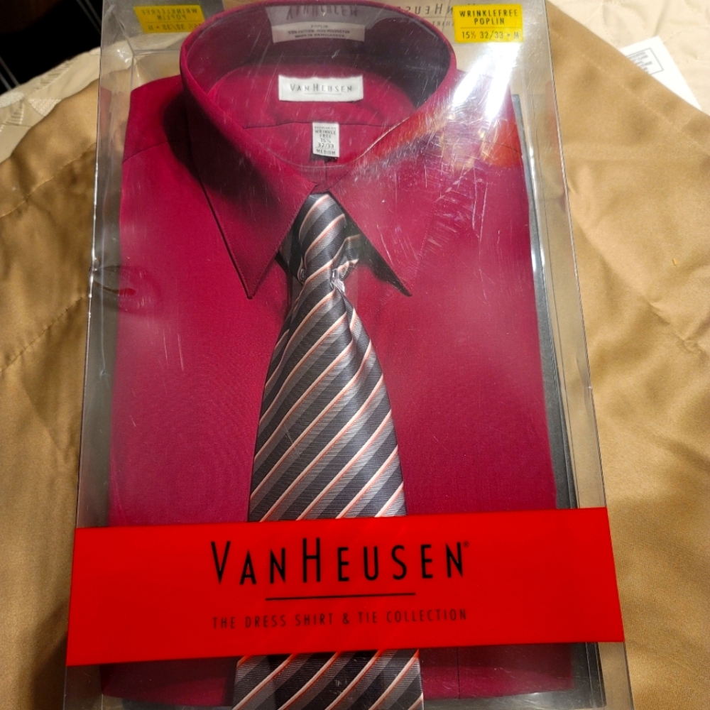 Elegant Men's shirt/tie